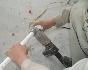鄂托克前漏水维修电话